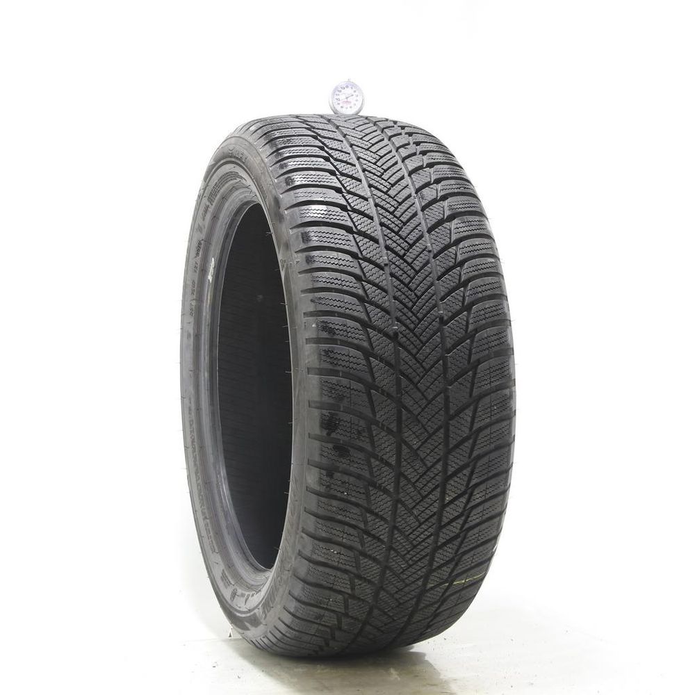 Used 285/45R21 Bridgestone Blizzak LM-001 RFT 113V - 9.5/32 - Image 1