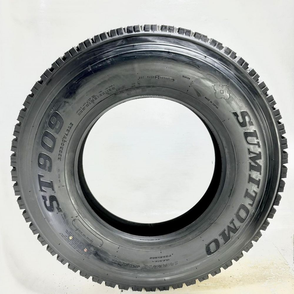 Set of (4) New 10R22.5 Sumitomo ST 909 141/139L - Image 3