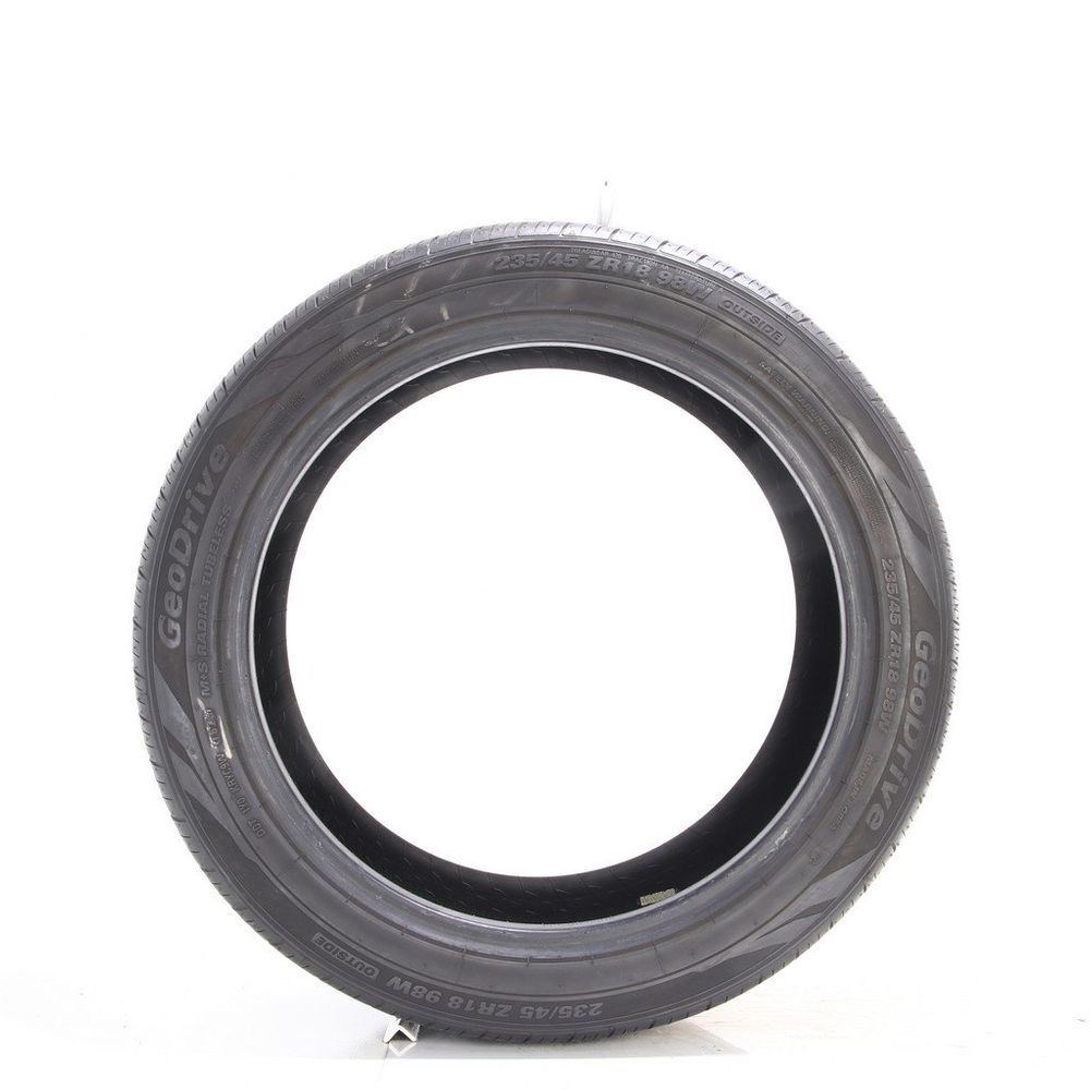 Set of (2) Used 235/45ZR18 GeoDrive KU22 98W - 7.5-8.5/32 - Image 3