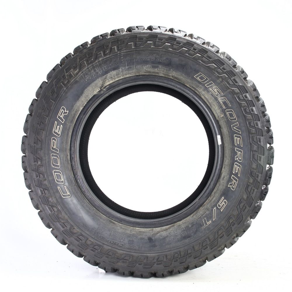 Used LT 265/70R17 Cooper Discoverer S/T Maxx Studded 121/118Q - 15/32 - Image 3