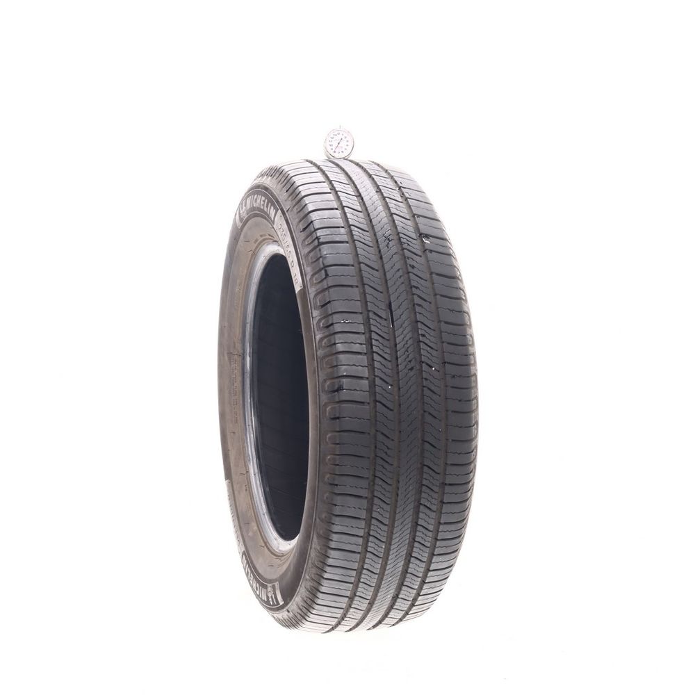 Set of (4) Used 235/65R18 Michelin Defender 2 106H - 7-8/32 - Image 4