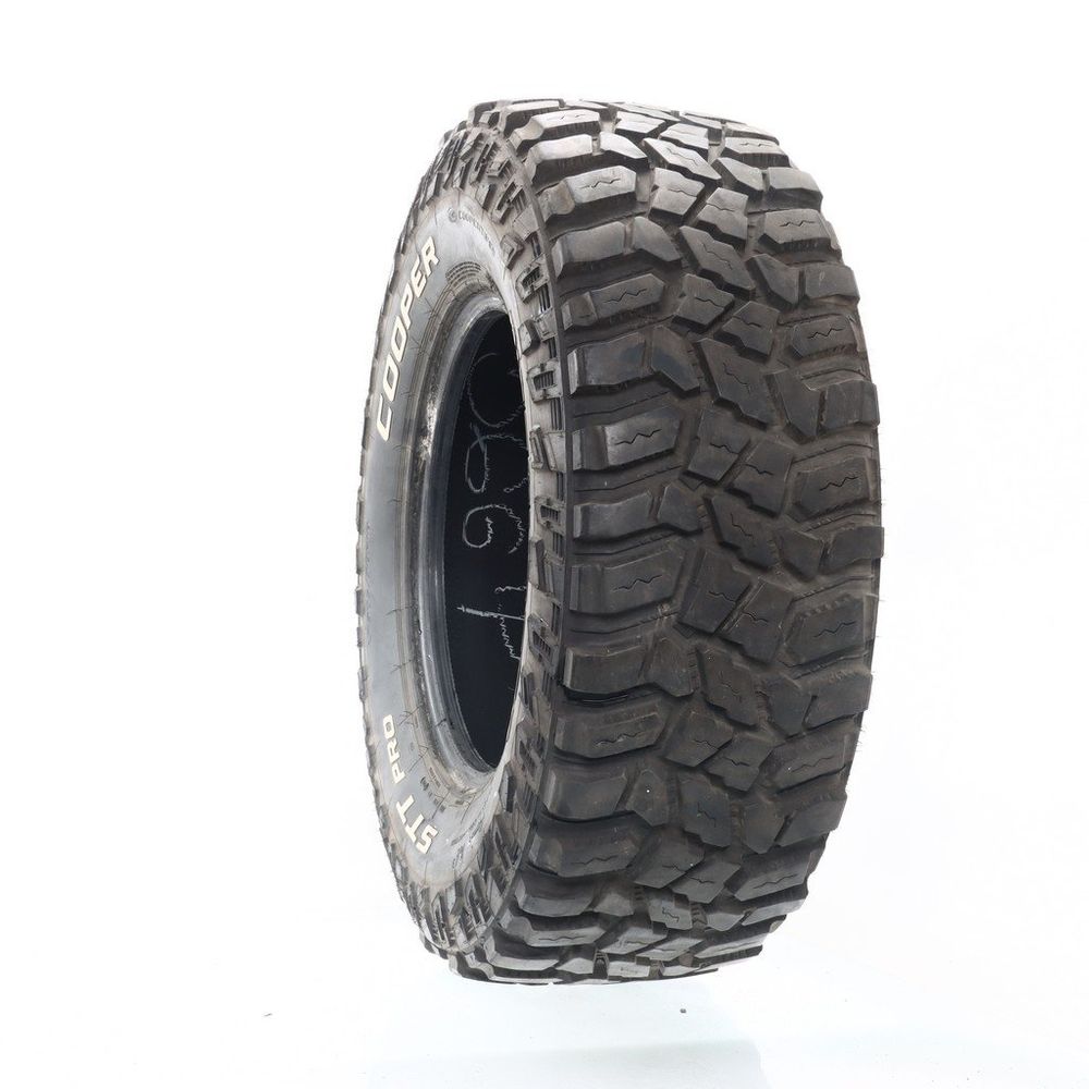 Used LT 305/70R18 Cooper Discoverer STT Pro 126/123Q E - 18/32 - Image 1