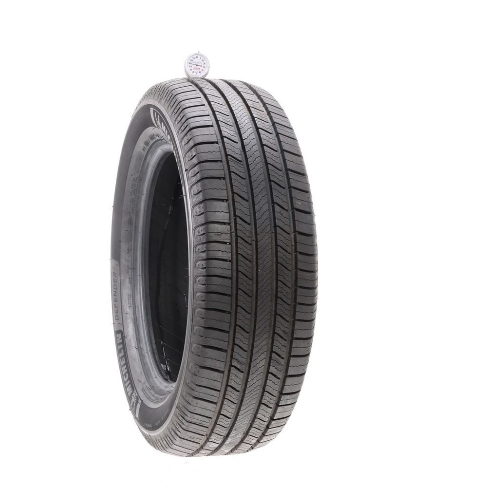 Set of (2) Used 235/60R18 Michelin Defender 2 107H - 9.5-11/32 - Image 4