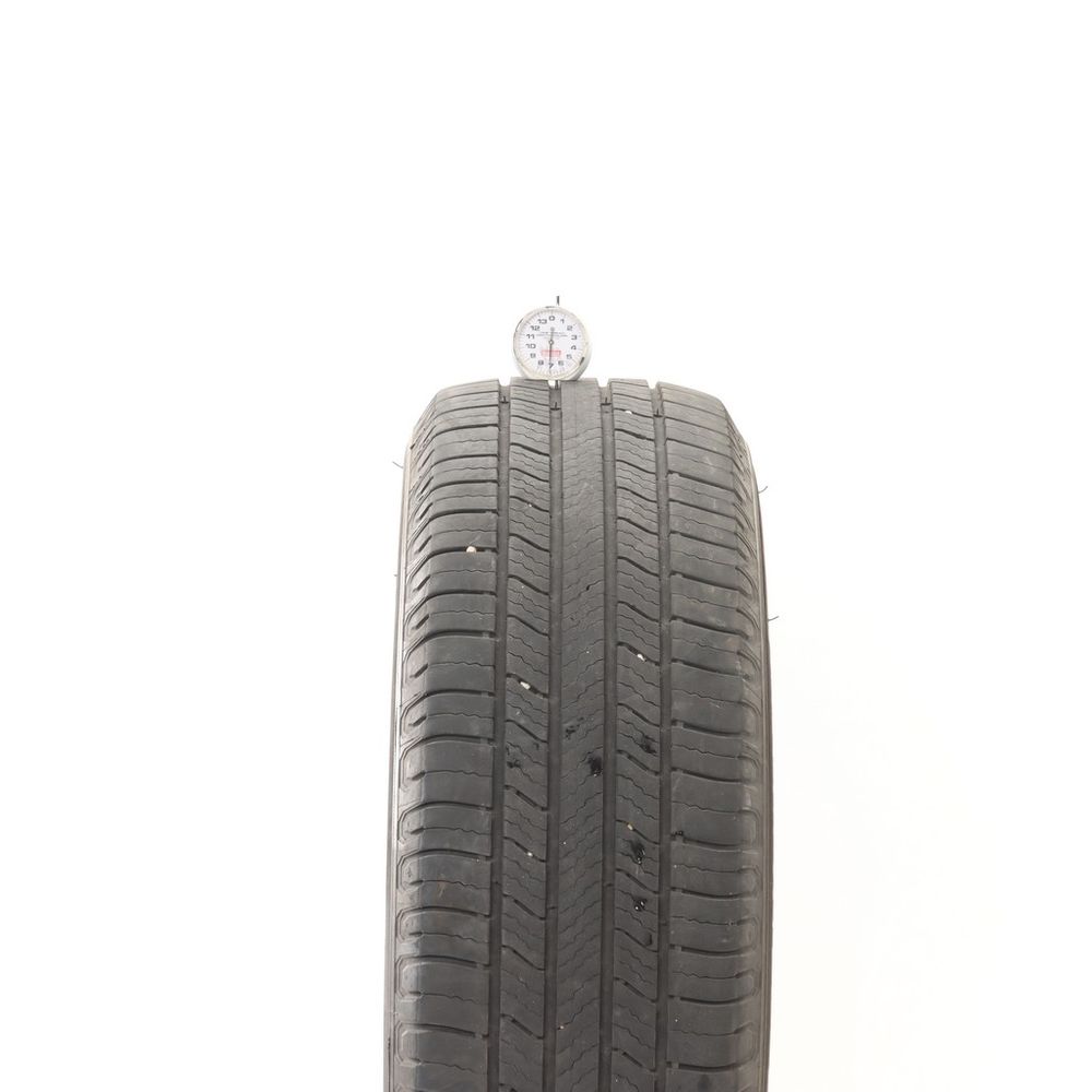 Set of (2) Used 225/65R17 Michelin Defender 2 102H - 5.5-7/32 - Image 5