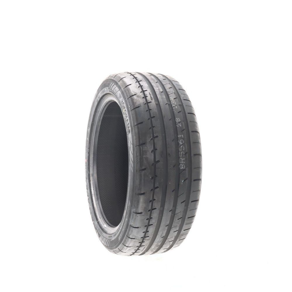 Set of (2) New 245/45R18 Yokohama Advan Apex V601 100Y - Image 1