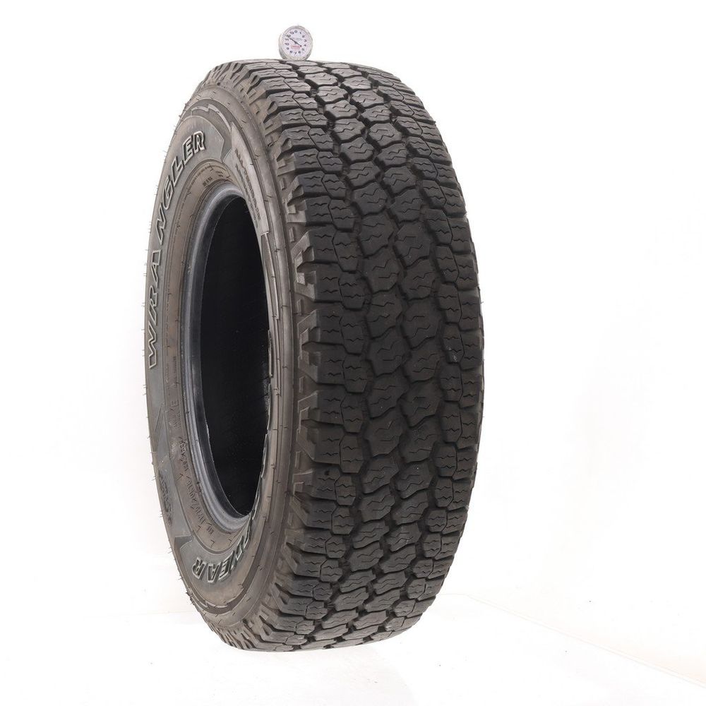 Set of (2) Used LT 275/70R18 Goodyear Wrangler All-Terrain Adventure Kevlar 125/122R E - 10.5-11.5/32 - Image 4