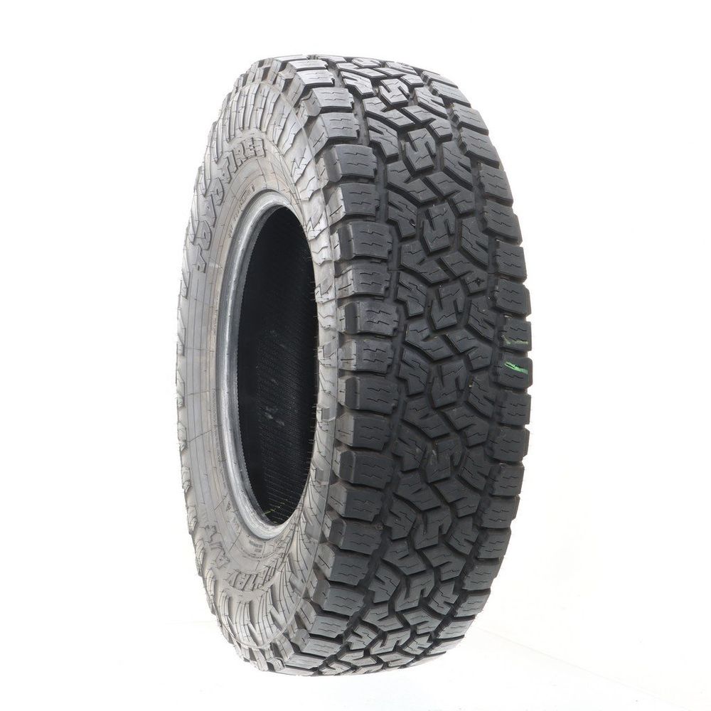 Set of (2) Used LT 285/75R18 Toyo Open Country A/T III 129/126S E - 16/32 - Image 1