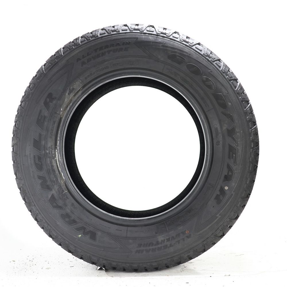 New 255/70R18 Goodyear Wrangler All-Terrain Adventure LR 116H - 12/32 - Image 3