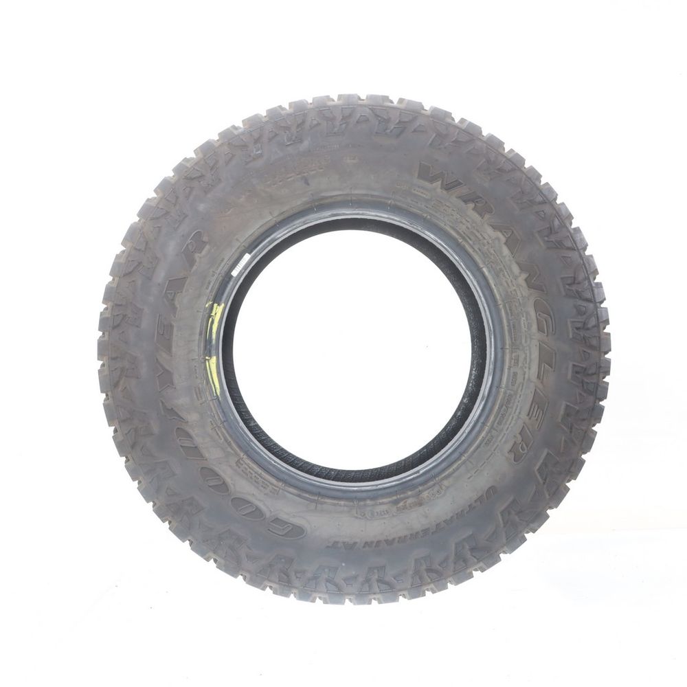 Used 265/70R16 Goodyear Wrangler Ultra Terrain AT 112S - 15.5/32 - Image 3