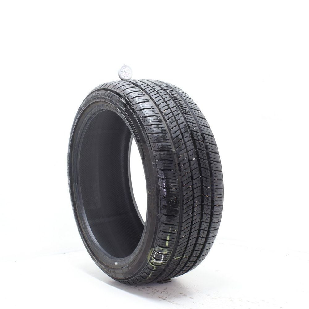 Set of (2) Used 235/40R19 Yokohama Avid Ascend GT 96V - 11-11.5/32 - Image 4
