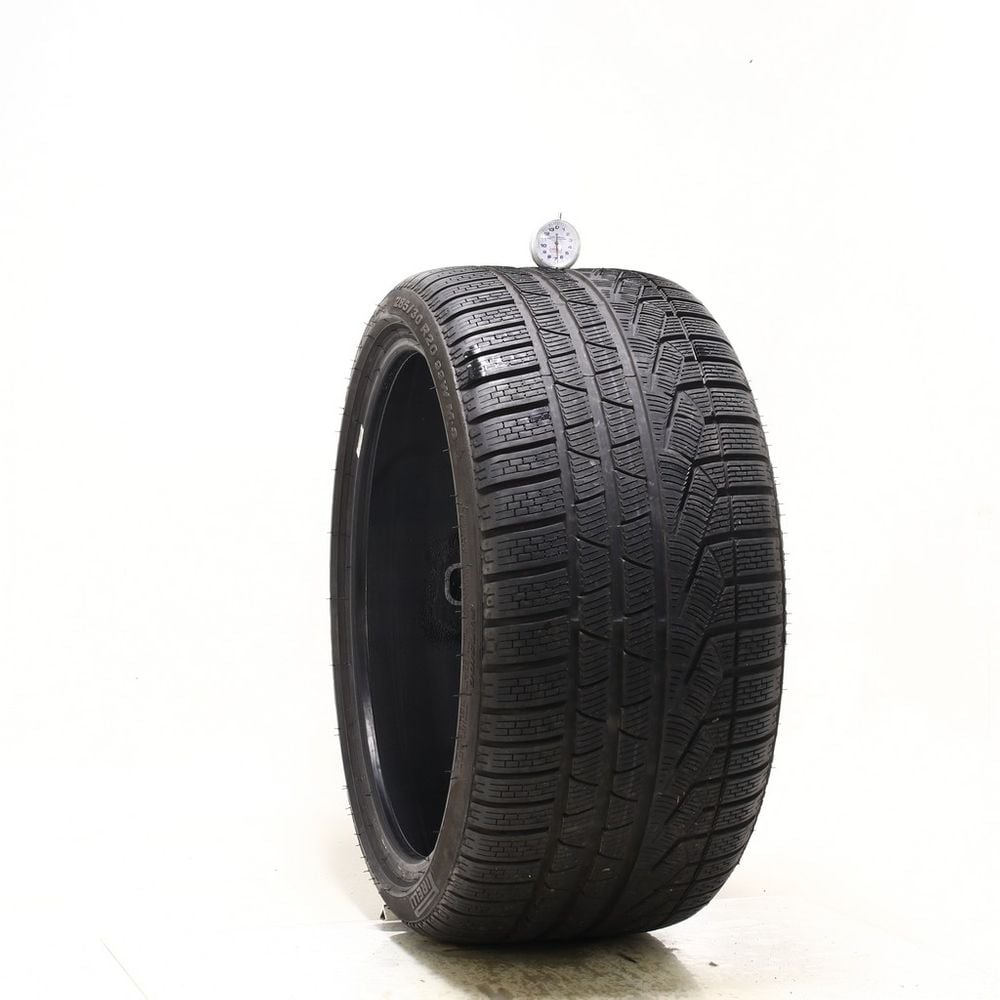 Set of (2) Used 285/30R20 Pirelli Winter 270 Sottozero Serie II ALP 99W - 6.5-7.5/32 - Image 1