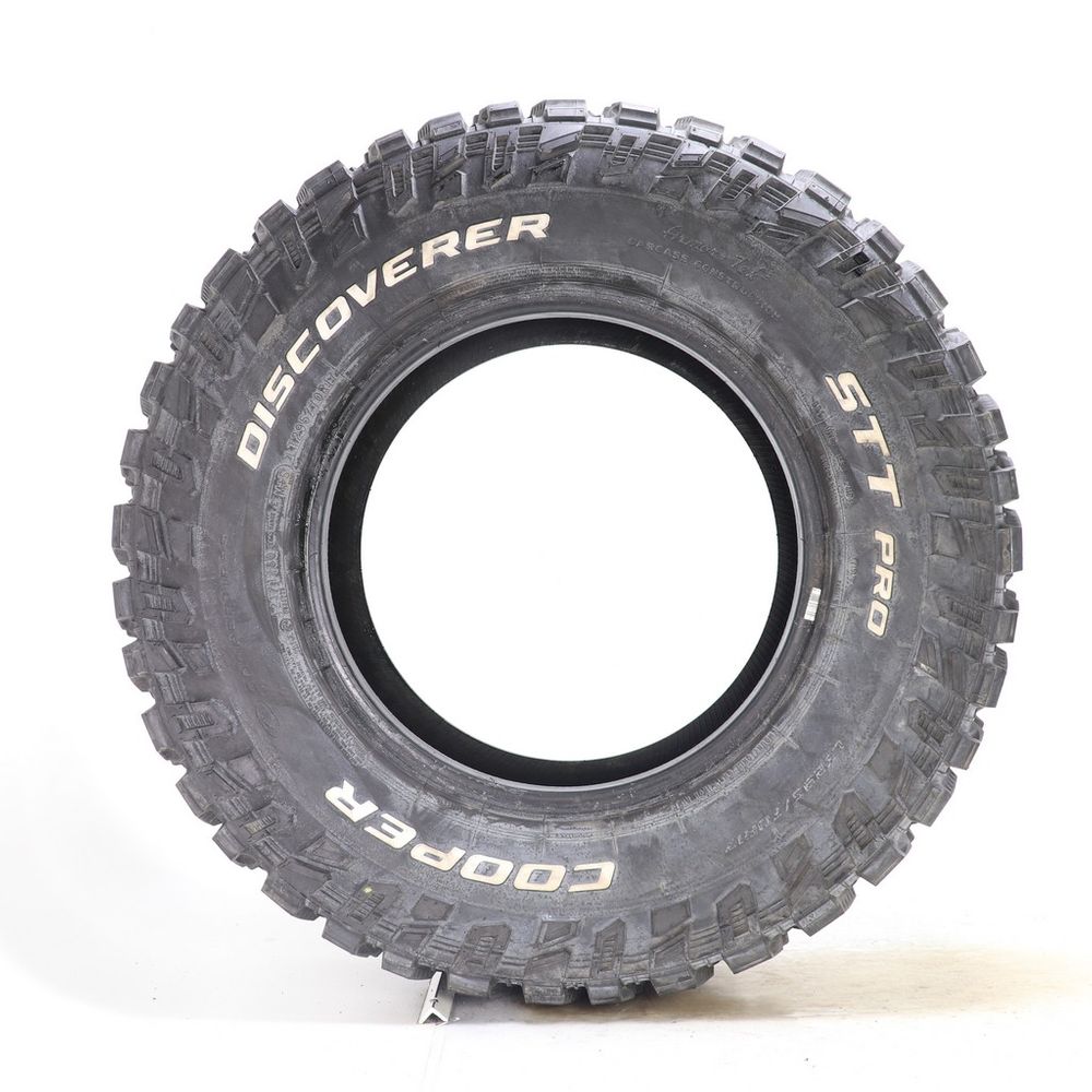 Driven Once LT 295/70R17 Cooper Discoverer STT Pro 121/118Q E - 21/32 - Image 3