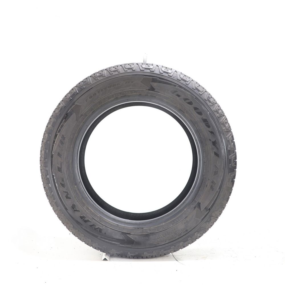 Used 225/65R17 Goodyear Wrangler Fortitude HT 102H - 10/32 - Image 3