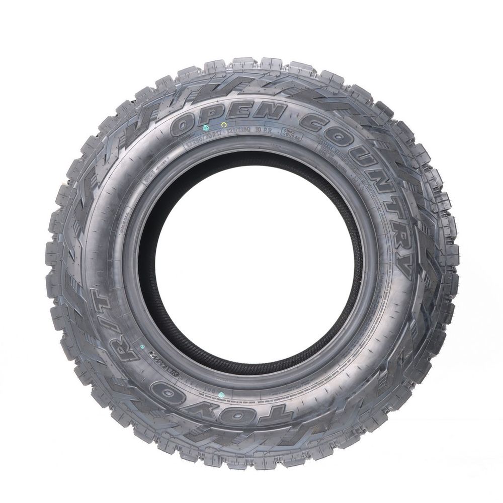 New LT 265/70R17 Toyo Open Country RT 121/118Q E - Image 3