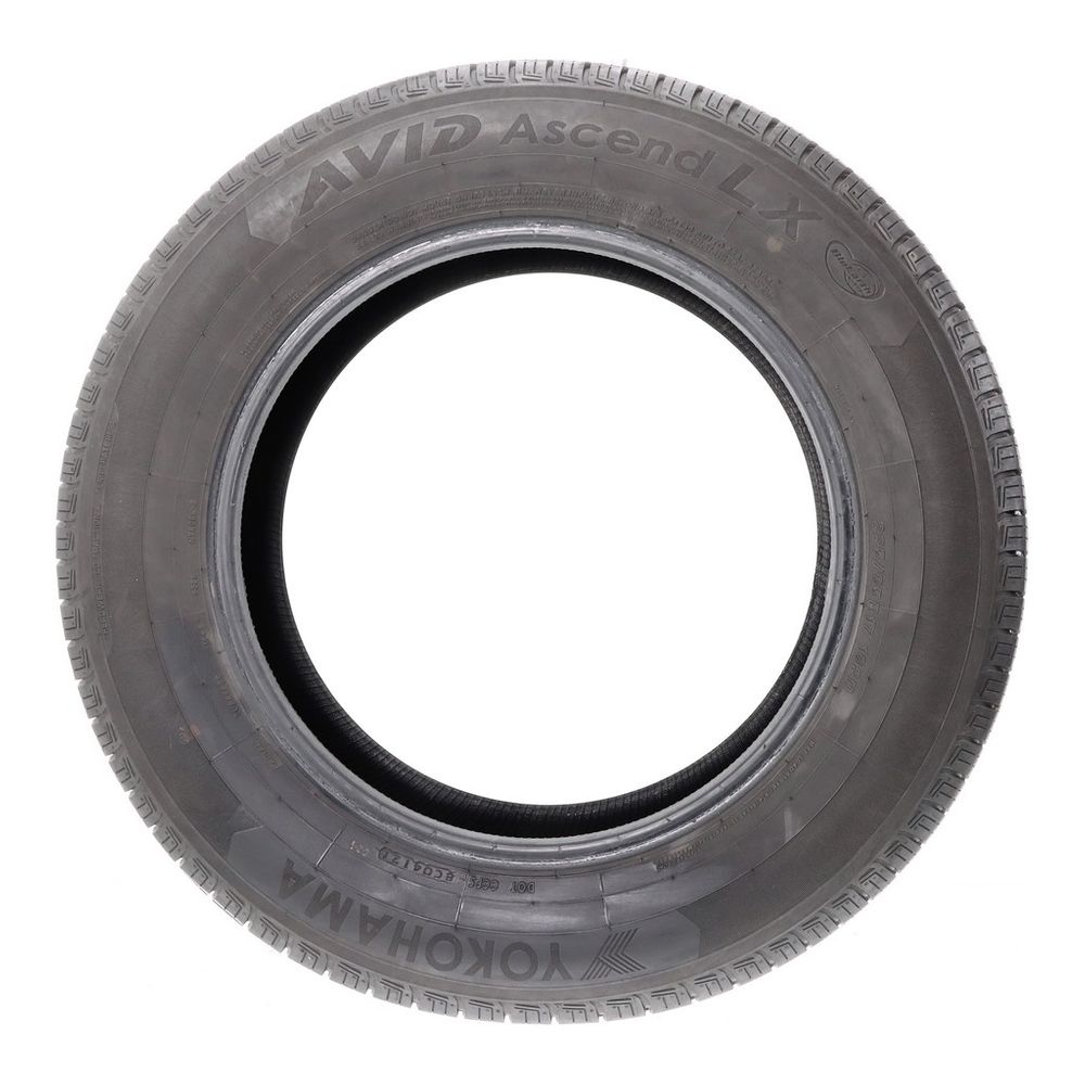 Set of (4) Used 225/65R17 Yokohama Avid Ascend LX 102H - 7.5-9/32 - Image 9