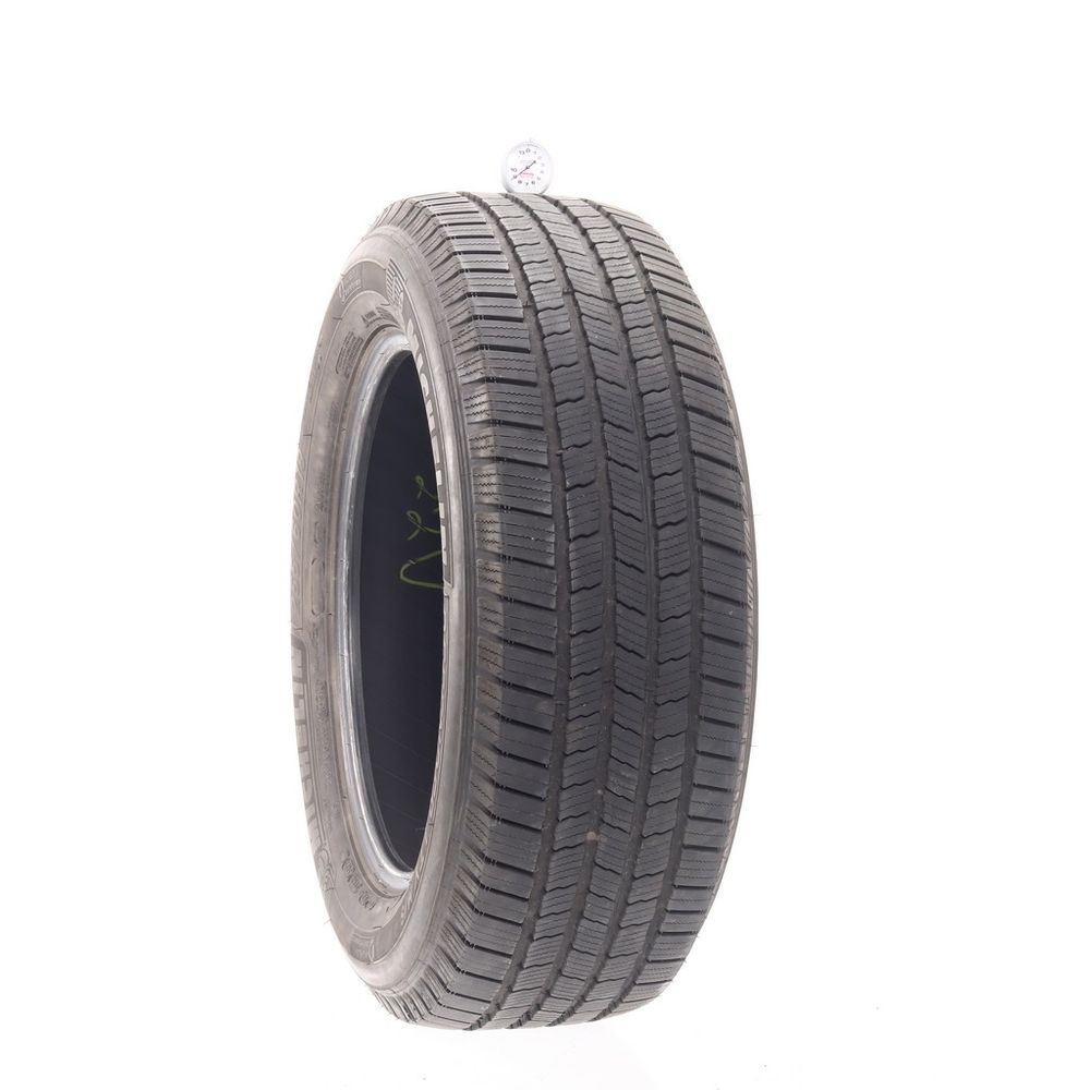 Set of (2) Used 255/60R19 Michelin Defender LTX M/S 109H - 7.5-9/32 - Image 4