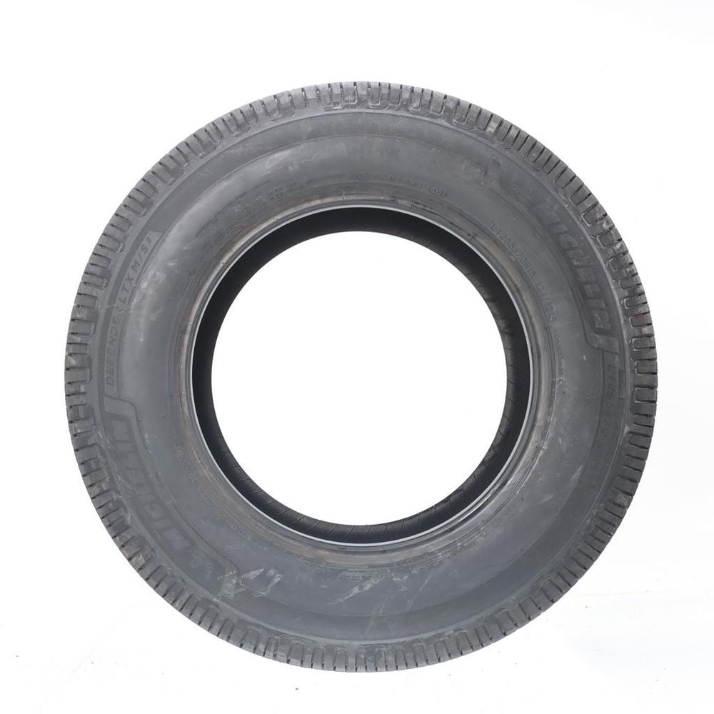 New LT 265/70R18 Michelin Defender LTX M/S 2 124/121S E - Image 3