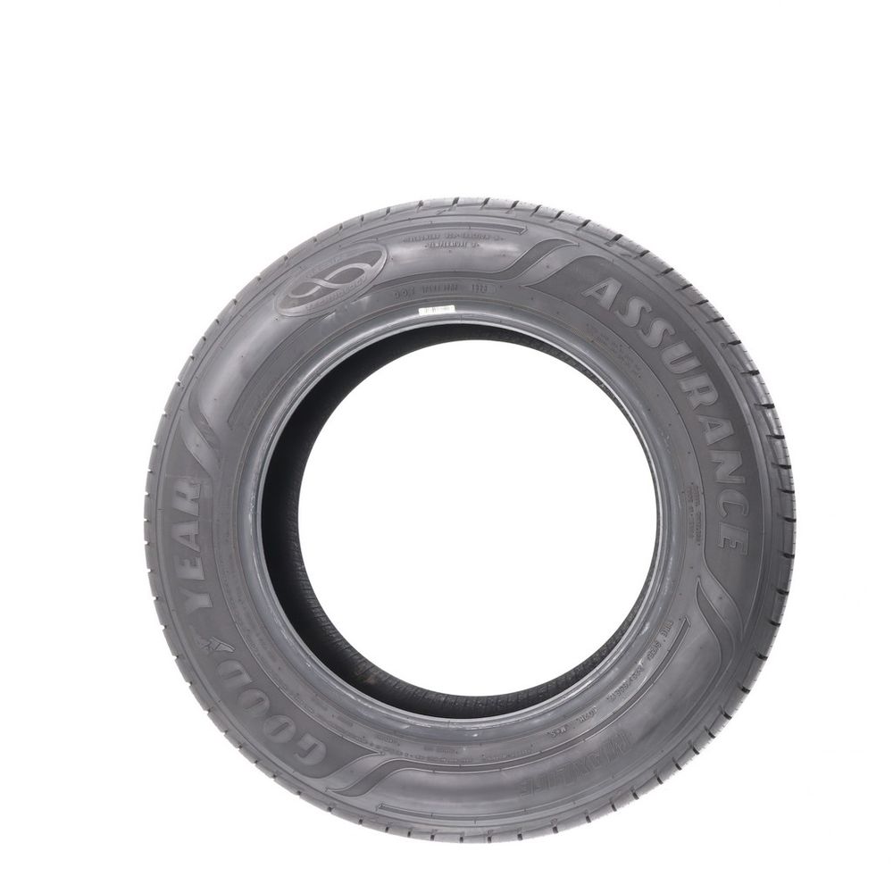 Set of (2) Driven Once 225/65R17 Goodyear Assurance MaxLife 102H - 11.5-12/32 - Image 6