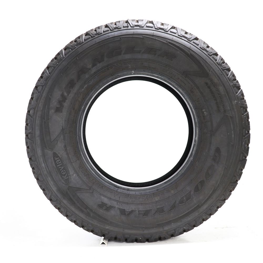Used LT 265/75R16 Goodyear Wrangler All-Terrain Adventure Kevlar 123/120R - 14/32 - Image 3