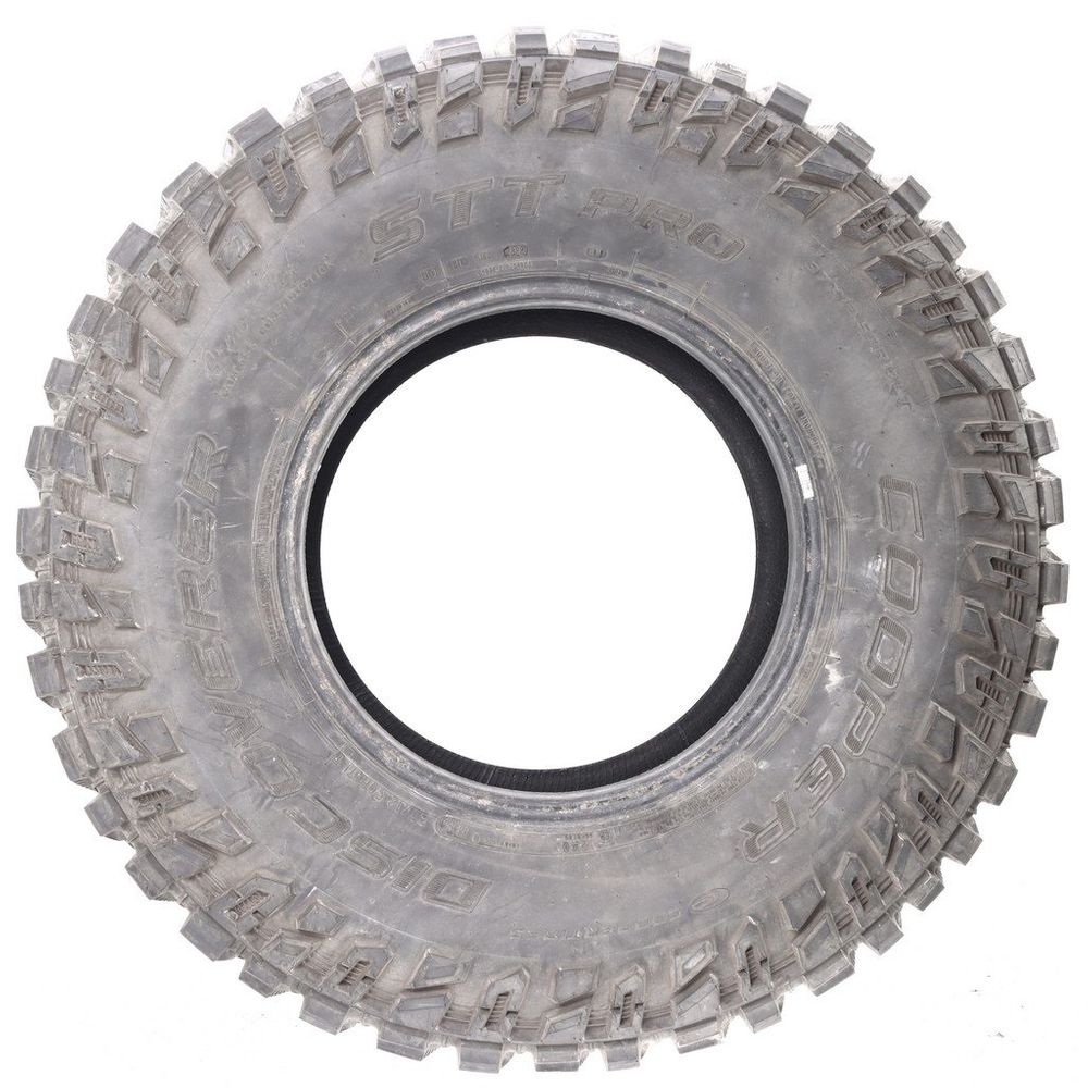 Used LT 37X12.5R17 Cooper Discoverer STT Pro 124Q D - 10/32 - Image 3