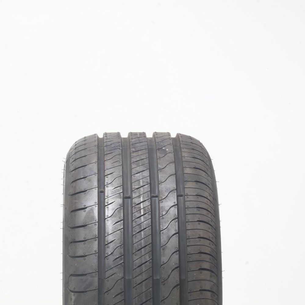 Set of (2) New 225/50R17 Goodyear EfficientGrip Performance 2 94W - Image 2