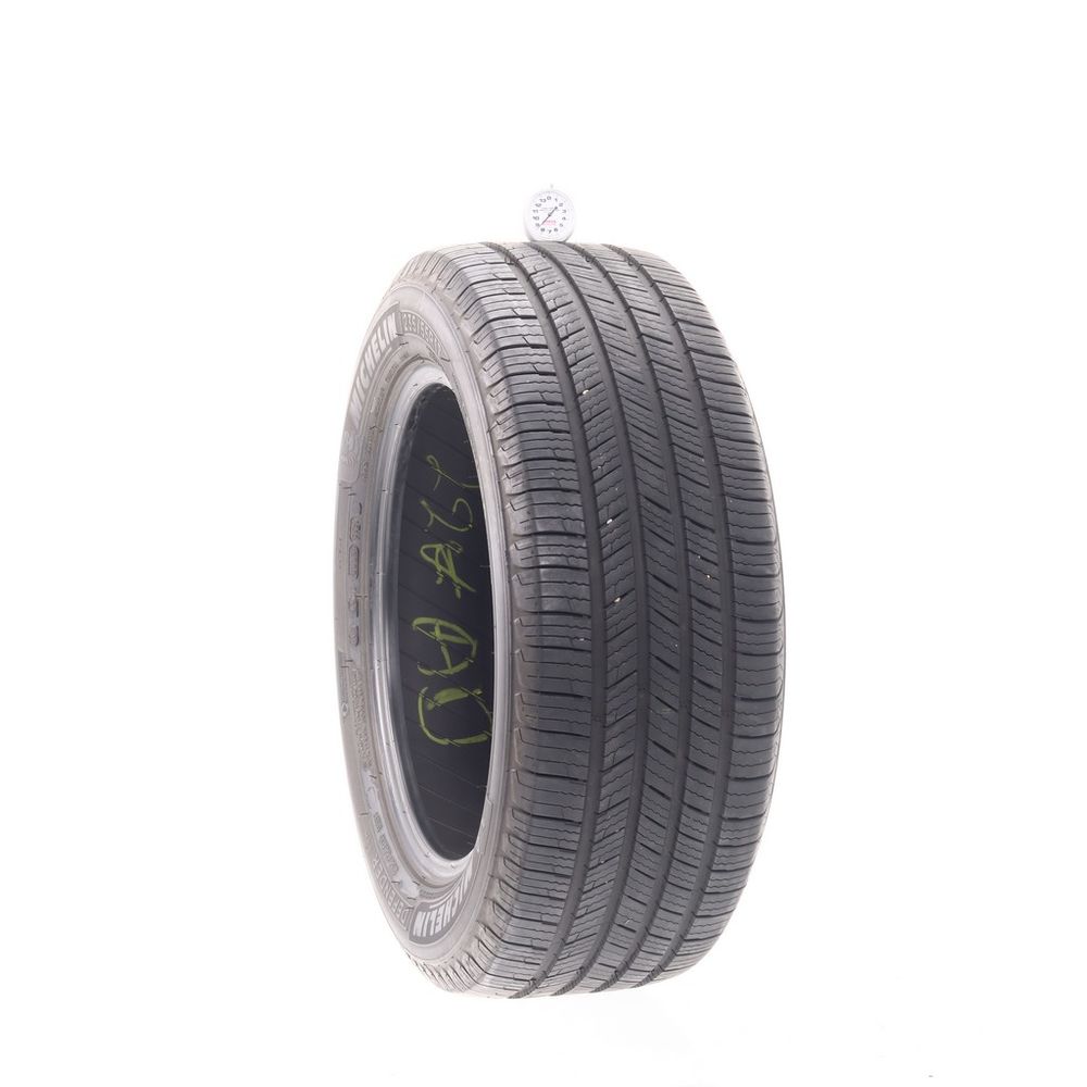 Used 235/55R17 Michelin Defender T+H 99H - 8.5/32 - Image 1