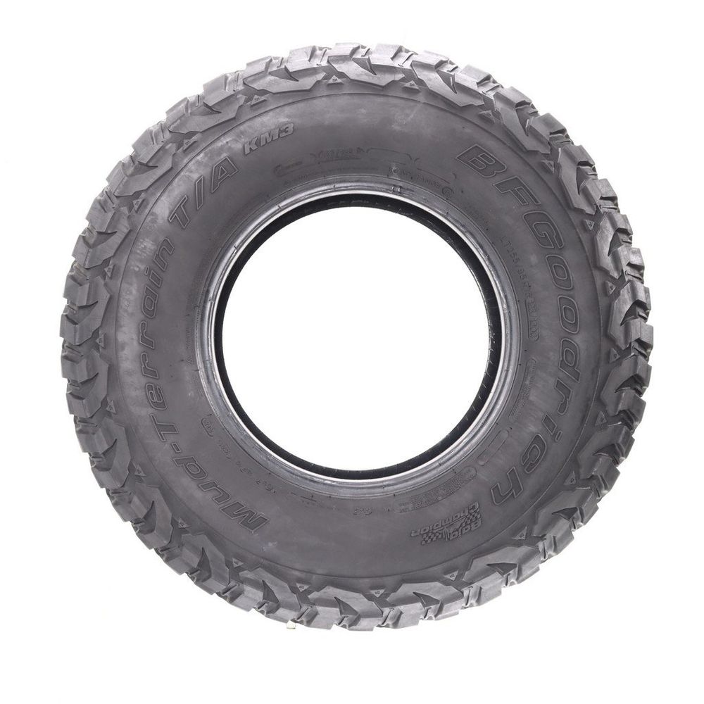 Set of (2) Used LT 255/85R16 BFGoodrich Mud-Terrain T/A KM3 123/120Q E - 10.5/32 - Image 3