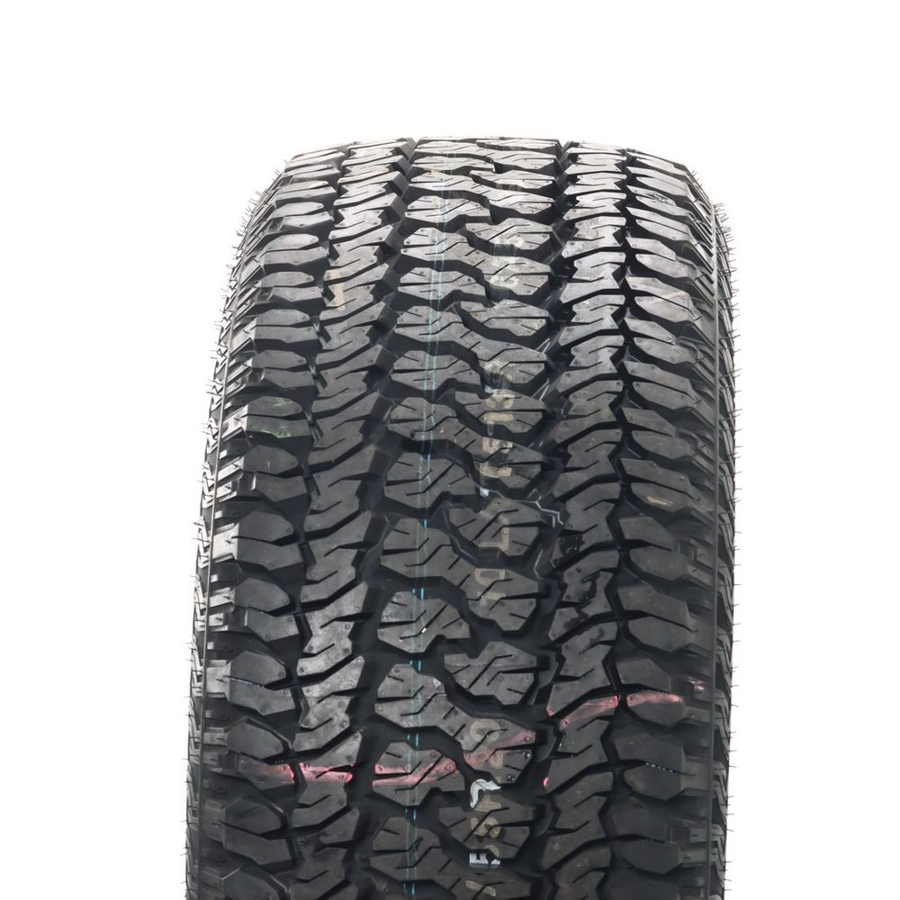 New LT 305/55R20 Kumho Road Venture AT51 121/118R E - Image 2