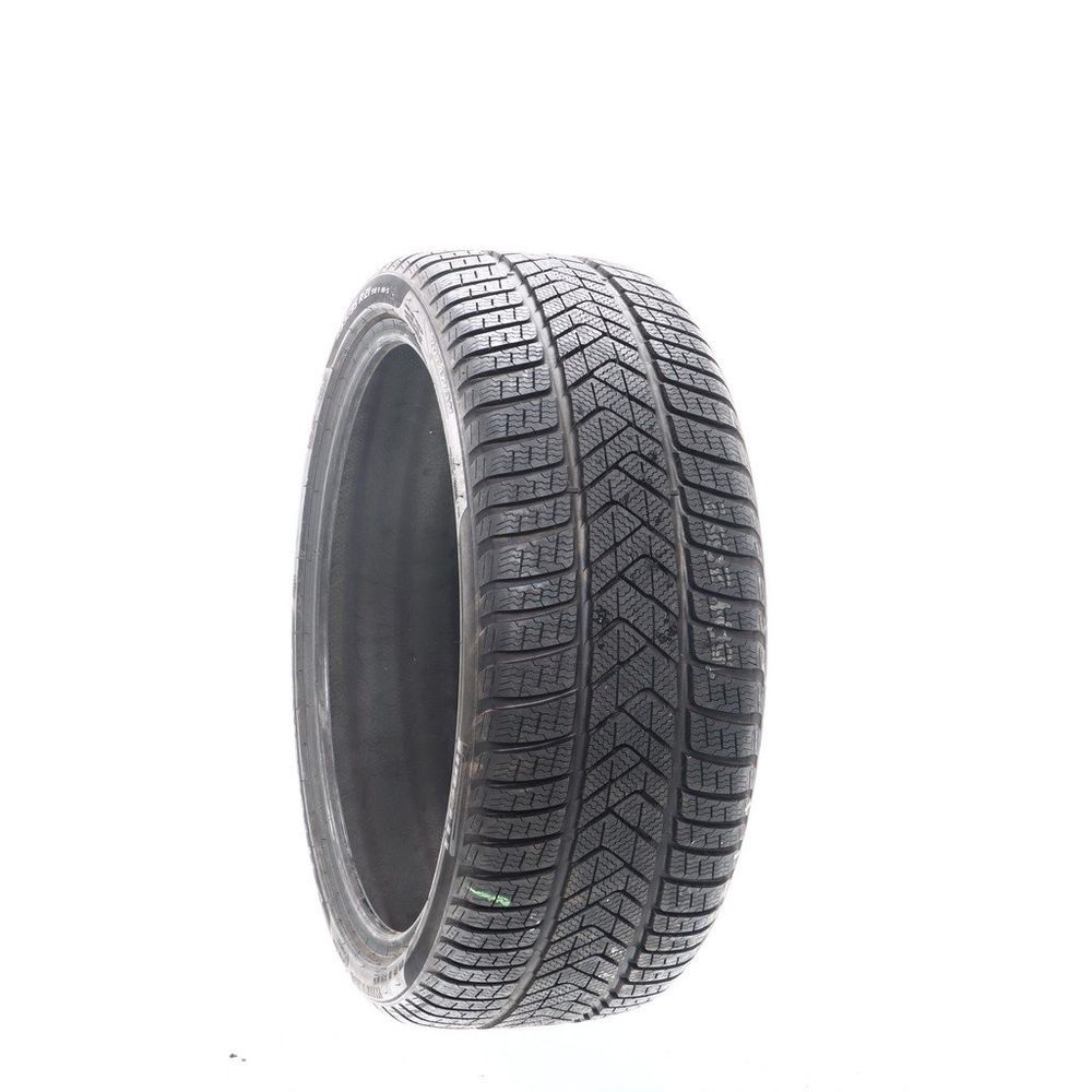 Set of (4) New 255/35R21 Pirelli Winter Sottozero 3 98V - 10/32 - Image 1