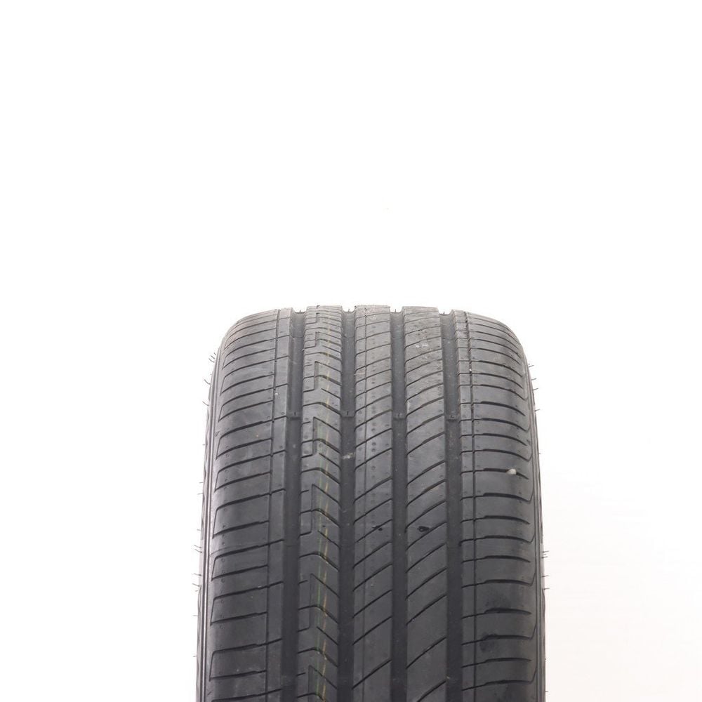 Set of (2) New 255/45ZR19 Kumho Majesty 9 Solus TA91 104W - Image 2