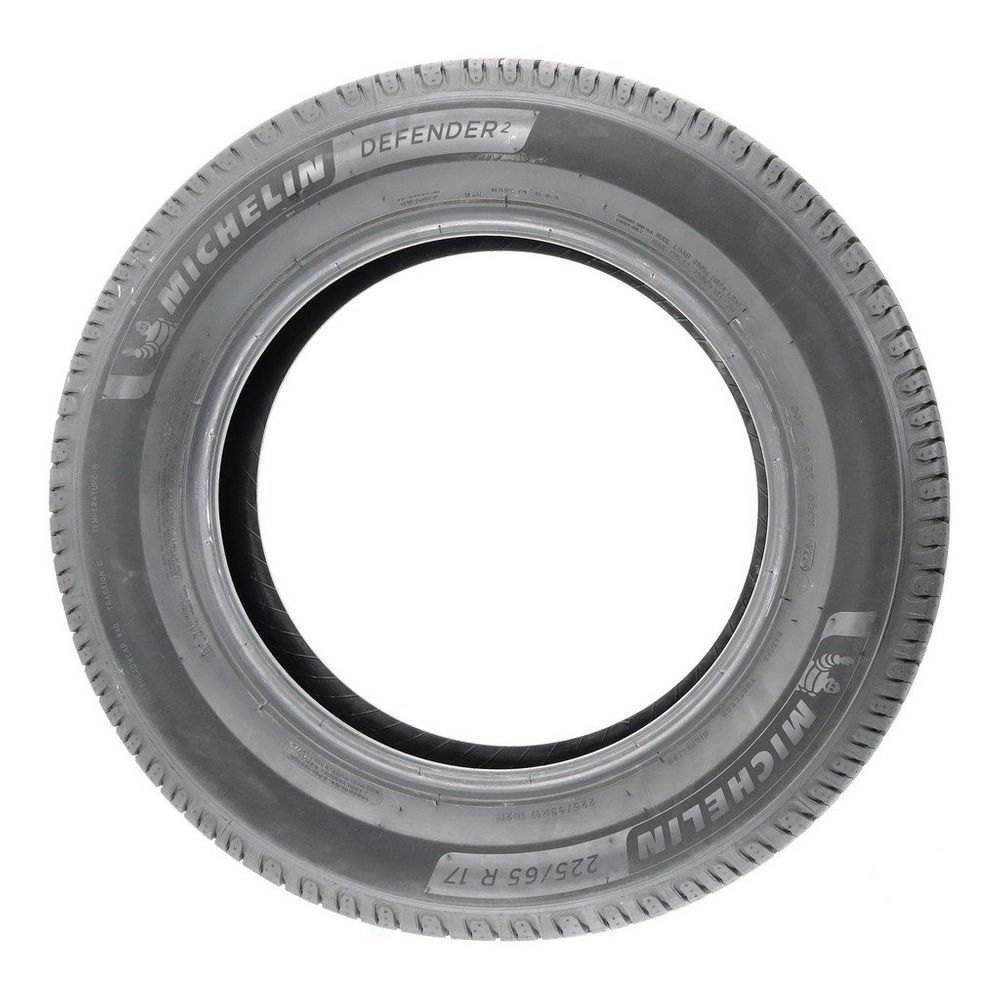 Set of (4) Driven Once 225/65R17 Michelin Defender 2 102H - 10-11/32 - Image 6