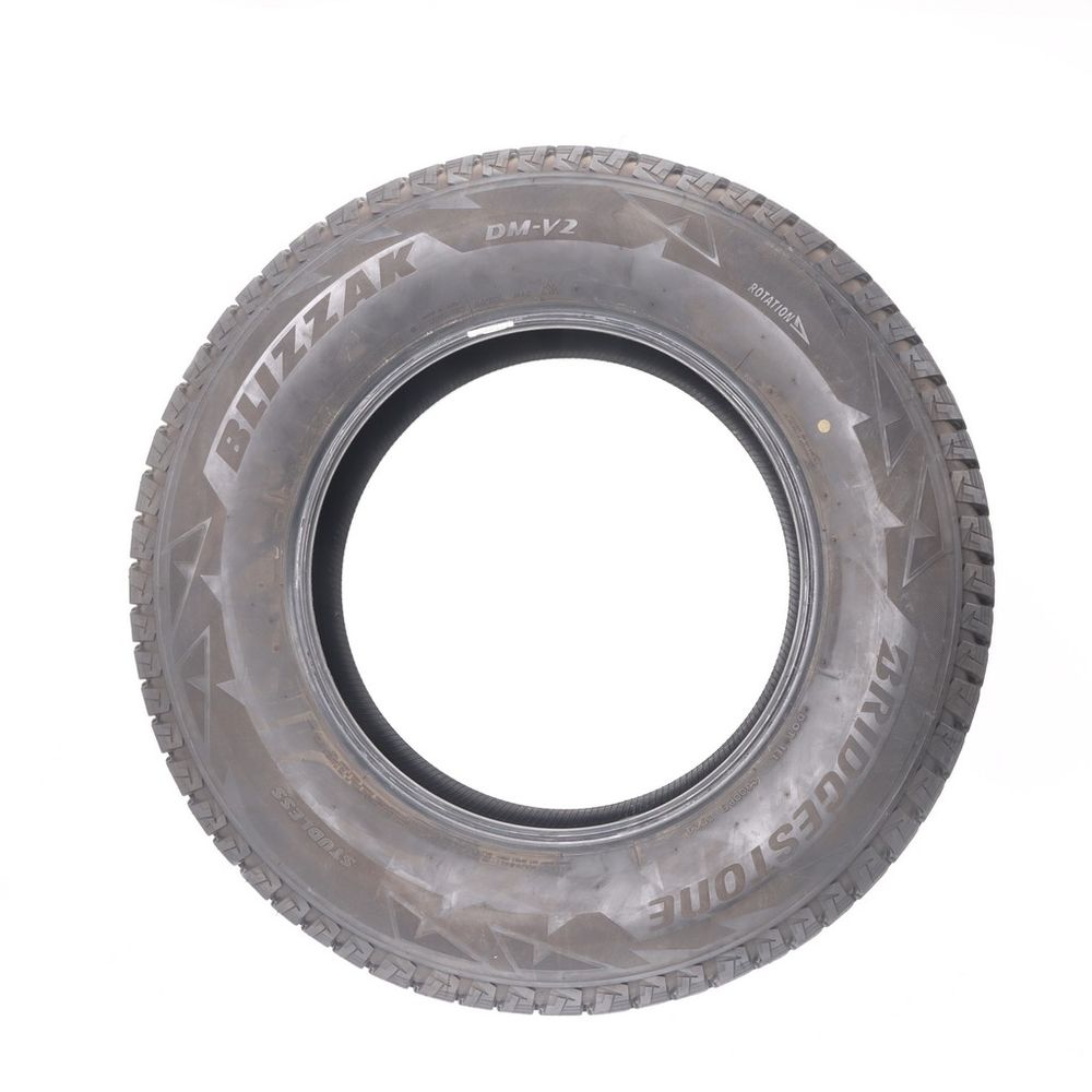 Set of (2) Used 255/70R18 Bridgestone Blizzak DM-V2 112S - 10.5-12/32 - Image 6