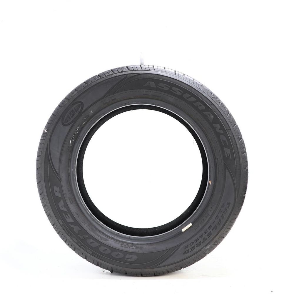 Used 225/60R17 Goodyear Assurance Tripletred AS 98H - 10/32 - Image 3