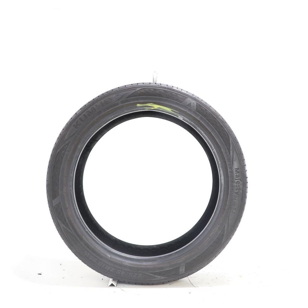 Set of (2) Used 225/45ZR18 Kumho Majesty 9 Solus TA91 95W - 7.5-8.5/32 - Image 3