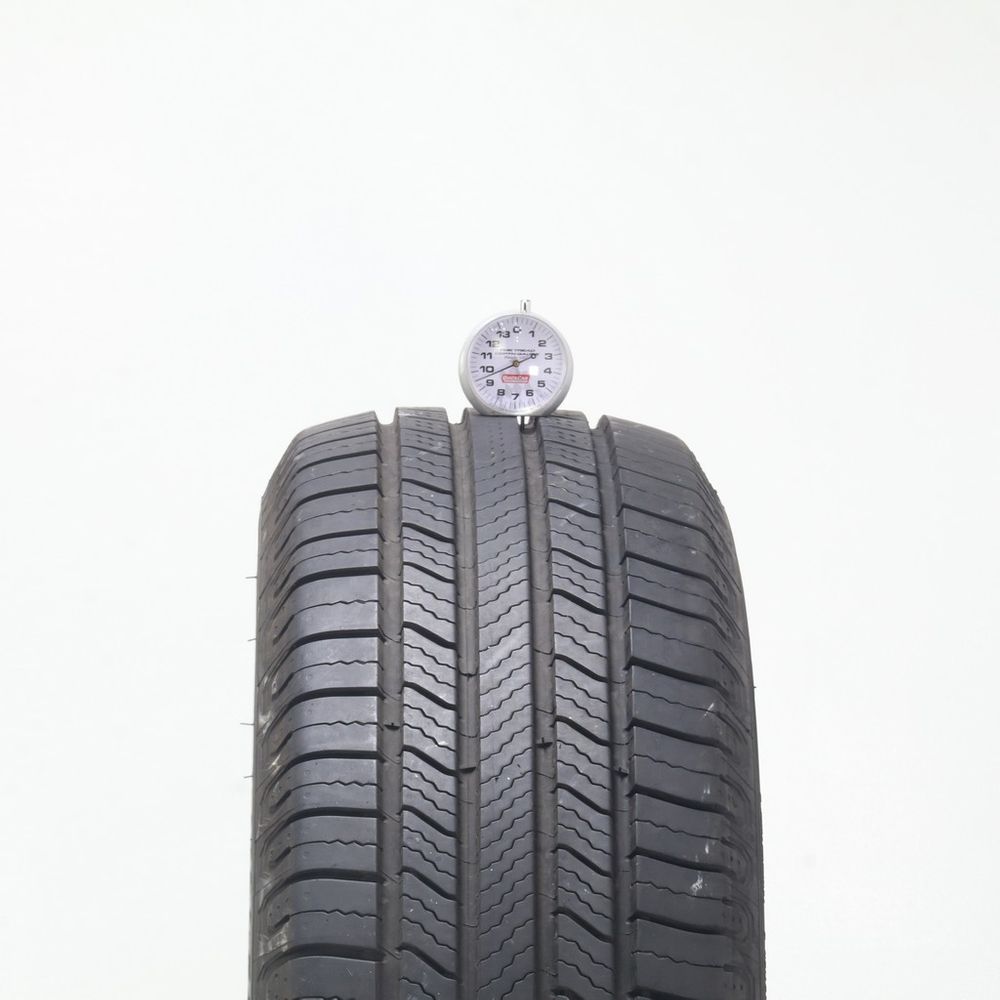 Used 215/65R17 Michelin Defender 2 103H - 9.5/32 - Image 2