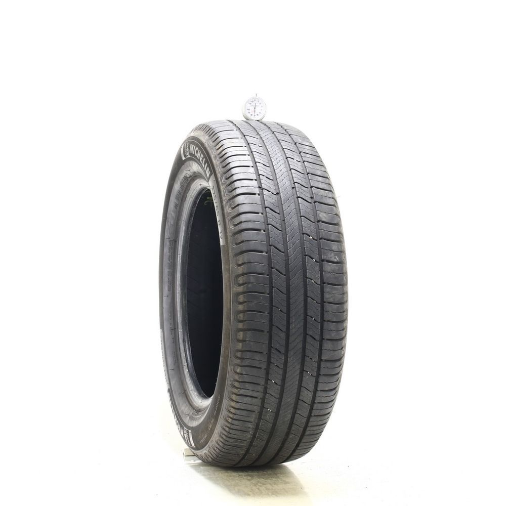 Set of (2) Used 225/65R17 Michelin Defender 2 102H - 6.5-7/32 - Image 4
