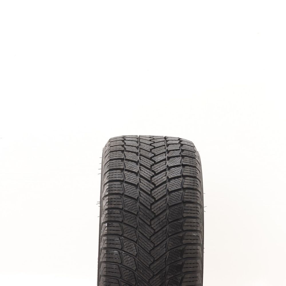 Driven Once 235/45R17 Michelin X-Ice Snow 97H - 8.5/32 - Image 2