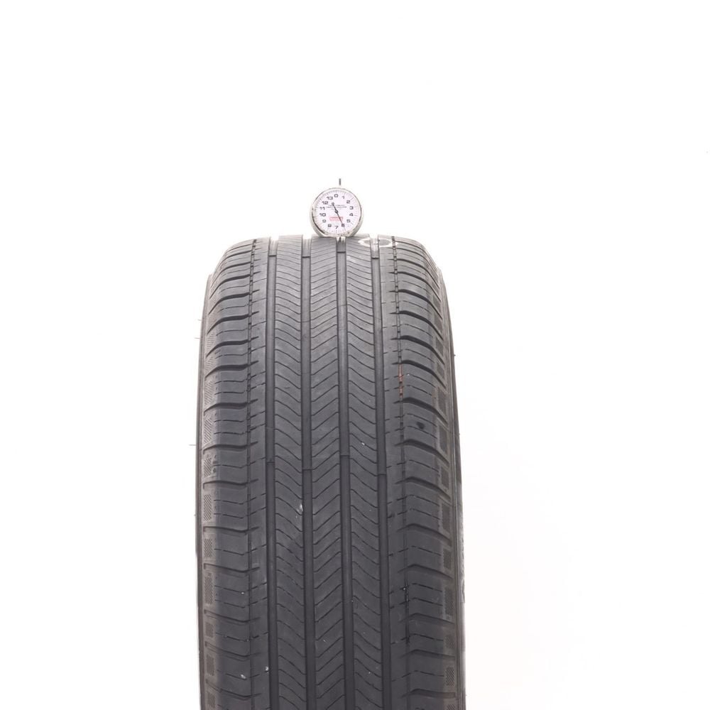 Set of (2) Used 235/65R17 Michelin Primacy All Season 104H - 6-7.5/32 - Image 2