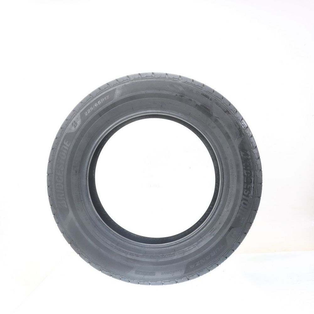 Set of (2) New 225/65R17 Bridgestone Turanza EverDrive ENLITEN 102H - Image 3