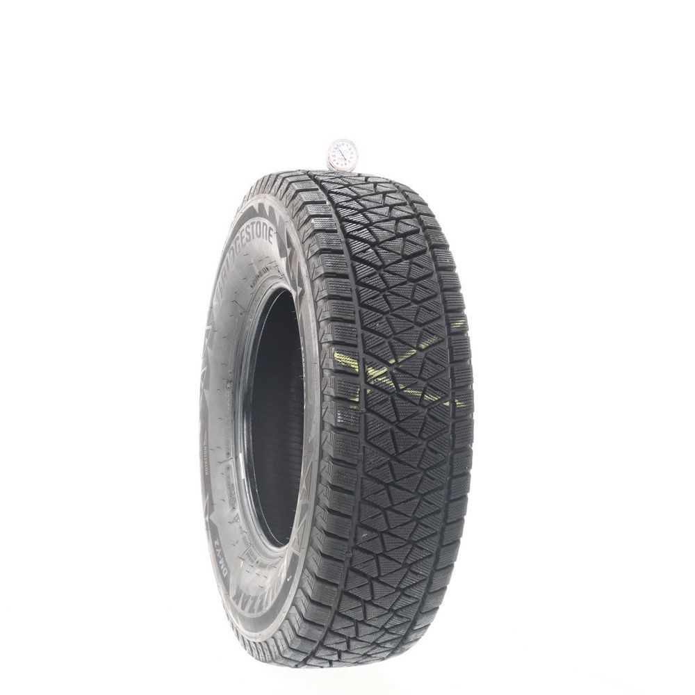 Used 235/75R15 Bridgestone Blizzak DM-V2 109R - 12.5/32 - Image 1