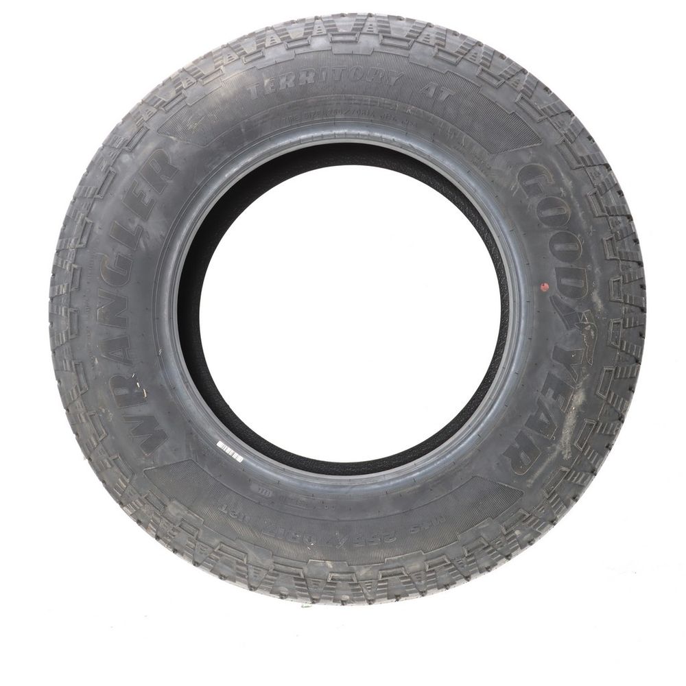 New 255/70R17 Goodyear Wrangler Territory AT 112T - Image 3