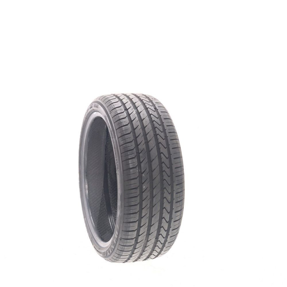 Driven Once 225/40ZR19 Lexani LX-Twenty 93W - 9.5/32 - Image 1