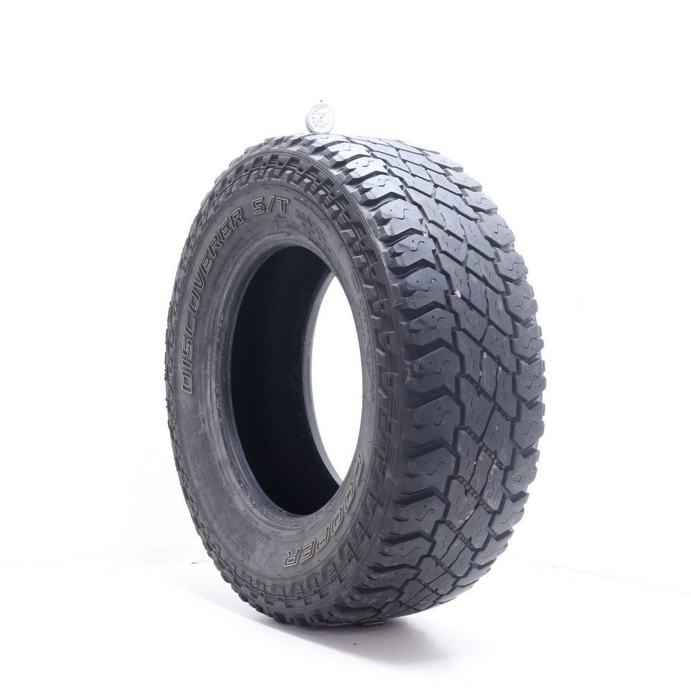 Set of (2) Used LT 265/70R17 Cooper Discoverer S/T Maxx 121/118Q - 8.5-9.5/32 - Image 1