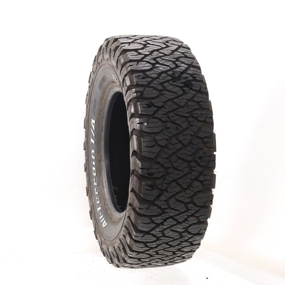 Set of (4) Used LT 285/70R17 BFGoodrich All-Terrain T/A KO3 126/123S E - 14-15/32 - Image 1