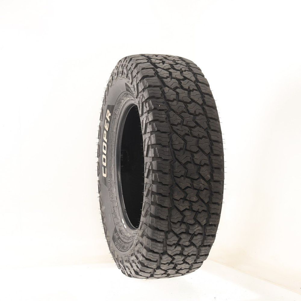 Used LT 265/70R18 Cooper Discoverer Stronghold AT 124/121S E - 14.5/32 - Image 1