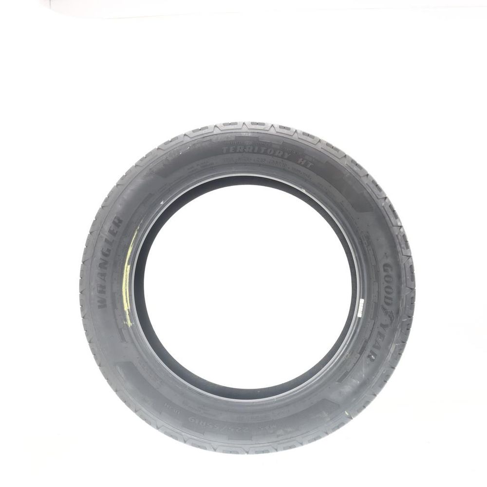 New 225/55R19 Goodyear Wrangler Territory HT 103H - Image 3