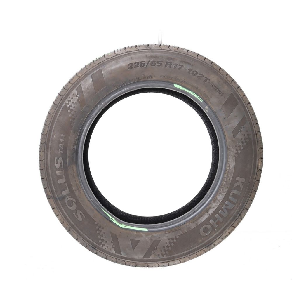 Used 225/65R17 Kumho Solus TA11 102T - 9/32 - Image 3