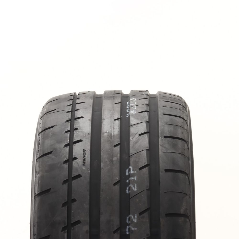 New 285/35R19 Yokohama Advan Apex V601 103Y - Image 2