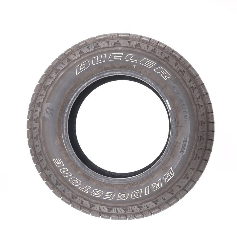 Used LT 265/70R17 Bridgestone Dueler A/T Ascent Enliten 123/120S E - 13/32 - Image 3
