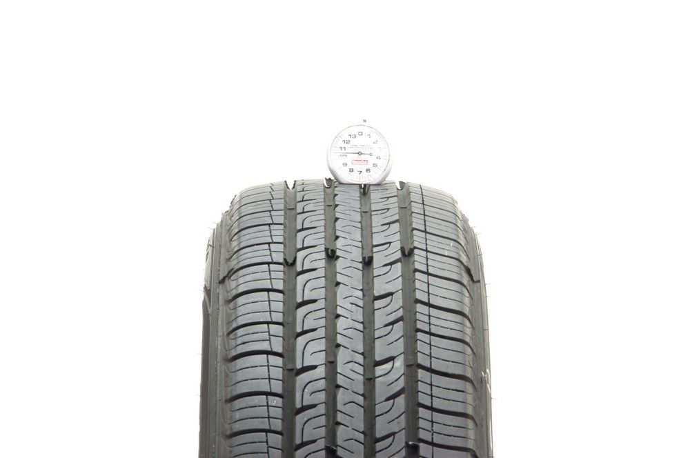 Used 205/60R16 Goodyear Assurance Comfortred Touring 91V - 10.5/32 - Image 2